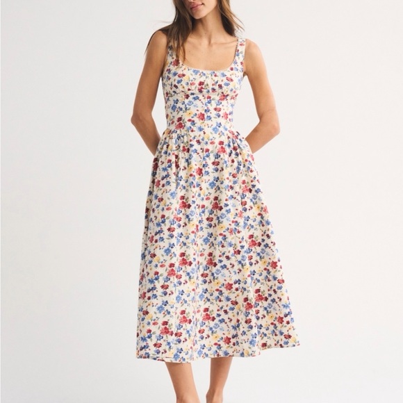 Abercrombie & Fitch Dresses & Skirts - A&F Bra-Free Dylan Midi Dress in Cream Floral, NWT, size S